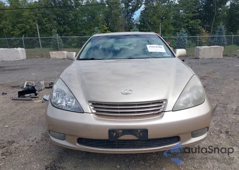 2002 Lexus Es 300 z USA, uszkodzony, nr VIN JTHBF30G920076467